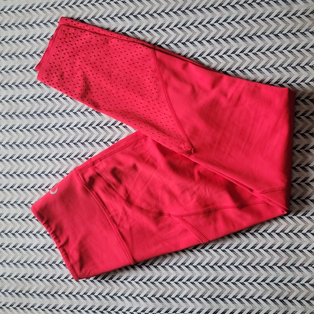 ZYIA RED Leggings w/ pockets!!